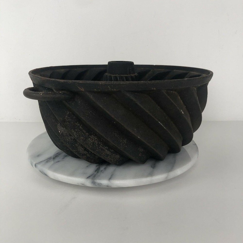 German Primitive Antique Unmarked Cast Iron Pan - Picture 7 of 7